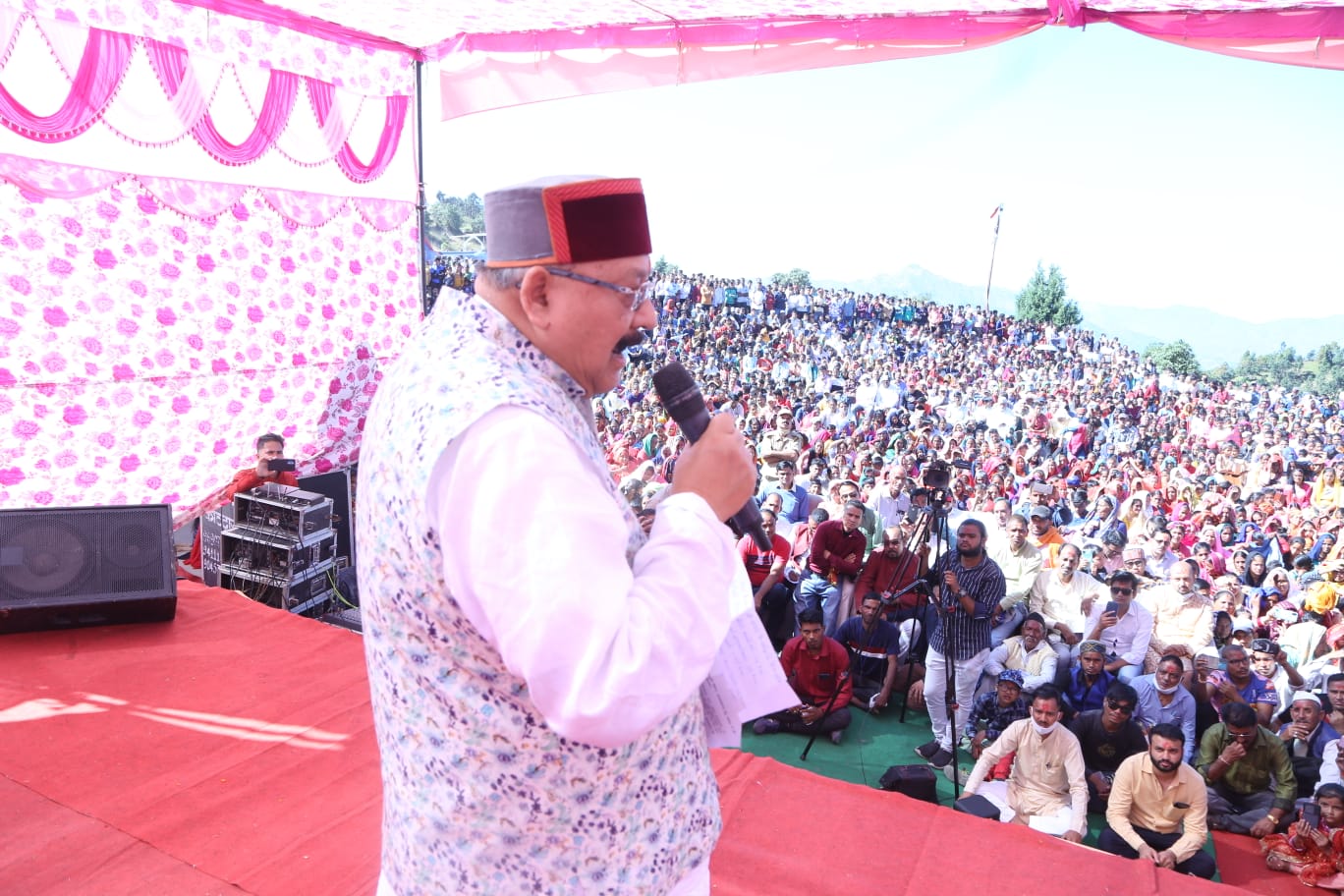 संस्कृति मंत्री महाराज ने लोक कलाकारों के लिए की कई घोषणायें