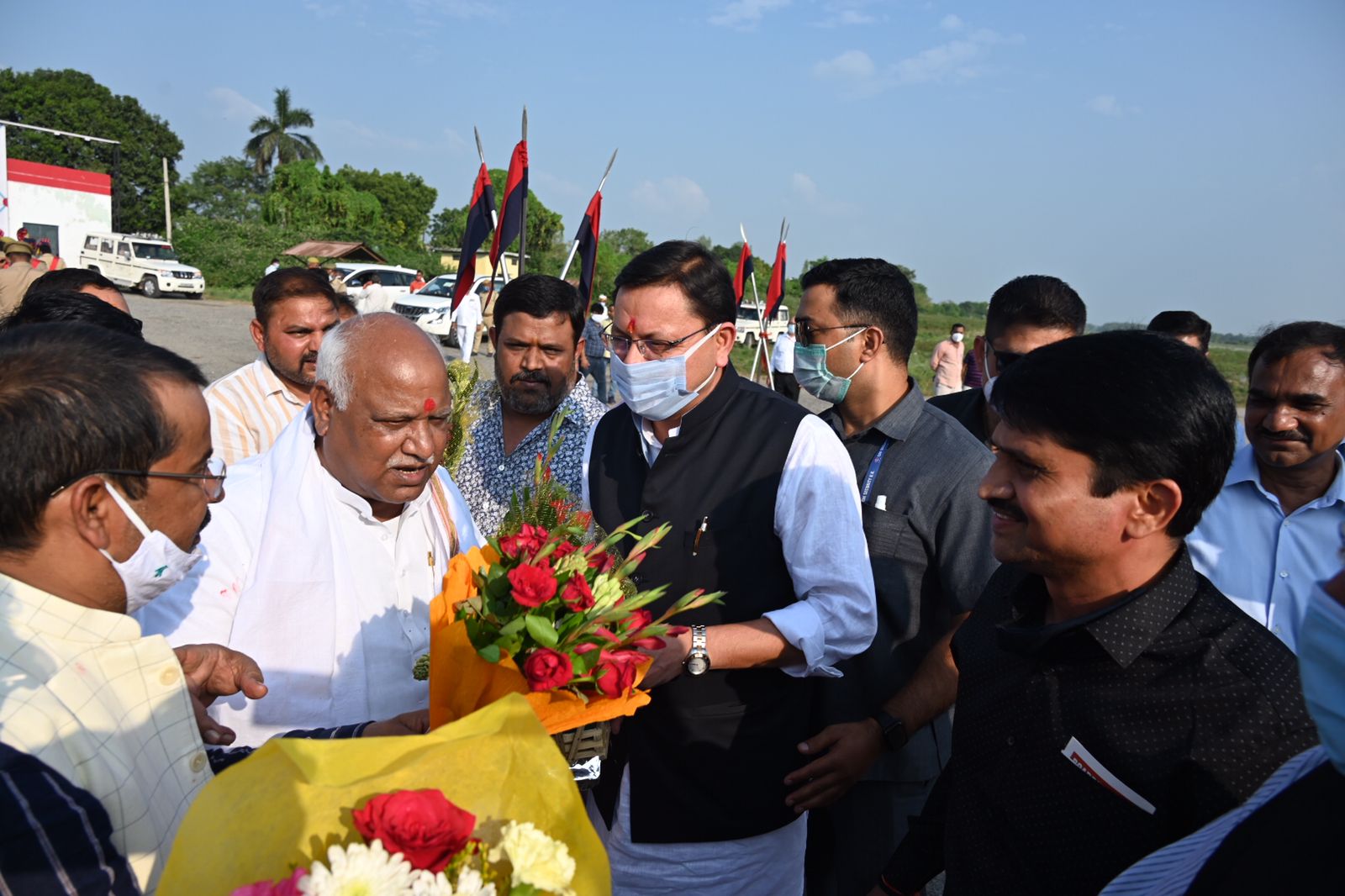 सीएम धामी ने अयोध्या में रामलला व हनुमानगढ़ी के दर्शन किए