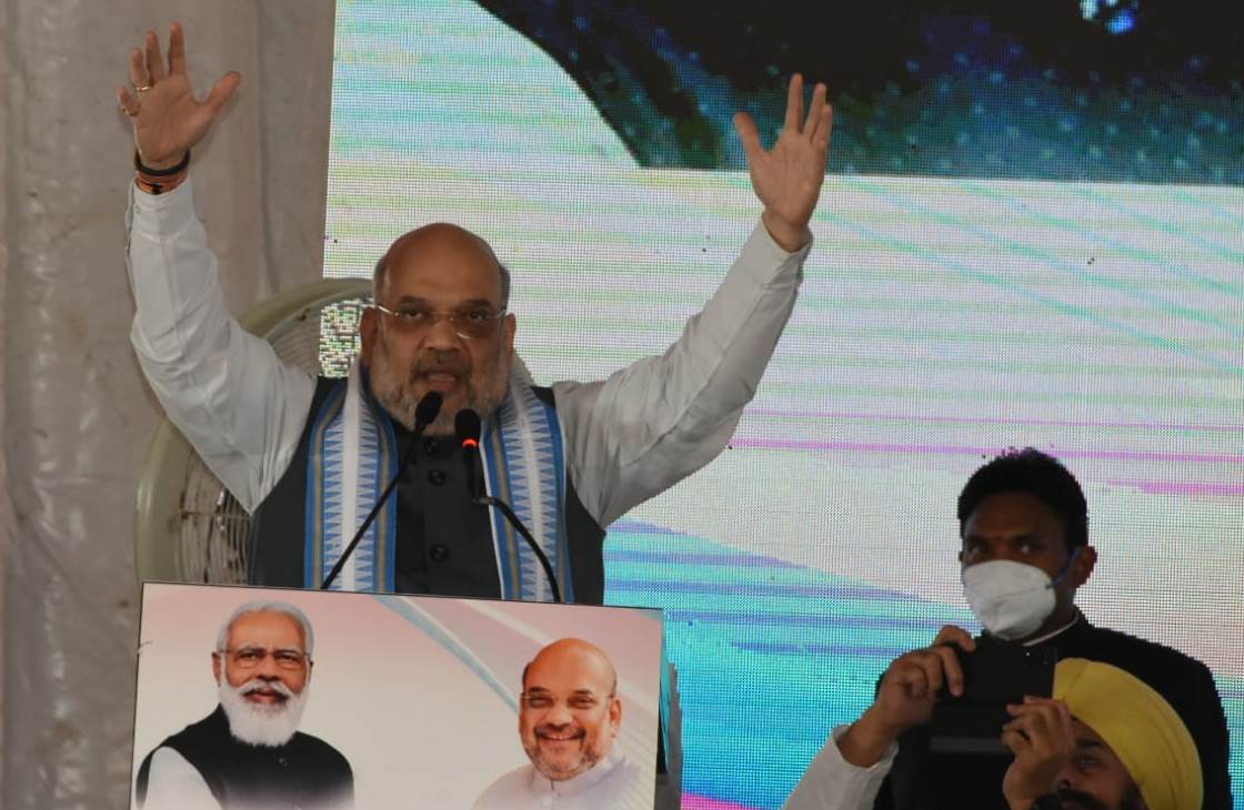 अमित शाह ने कांग्रेस को आड़े हाथ लिया, कहा-केवल तुष्टिकरण करती है कांग्रेस