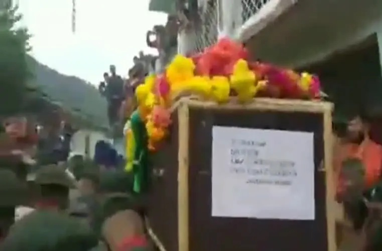 शहीद योगंबर को सैकड़ों नम आंखों ने दी अंतिम विदाई, सैन्य सम्मान के साथ हुआ अंतिम संस्कार