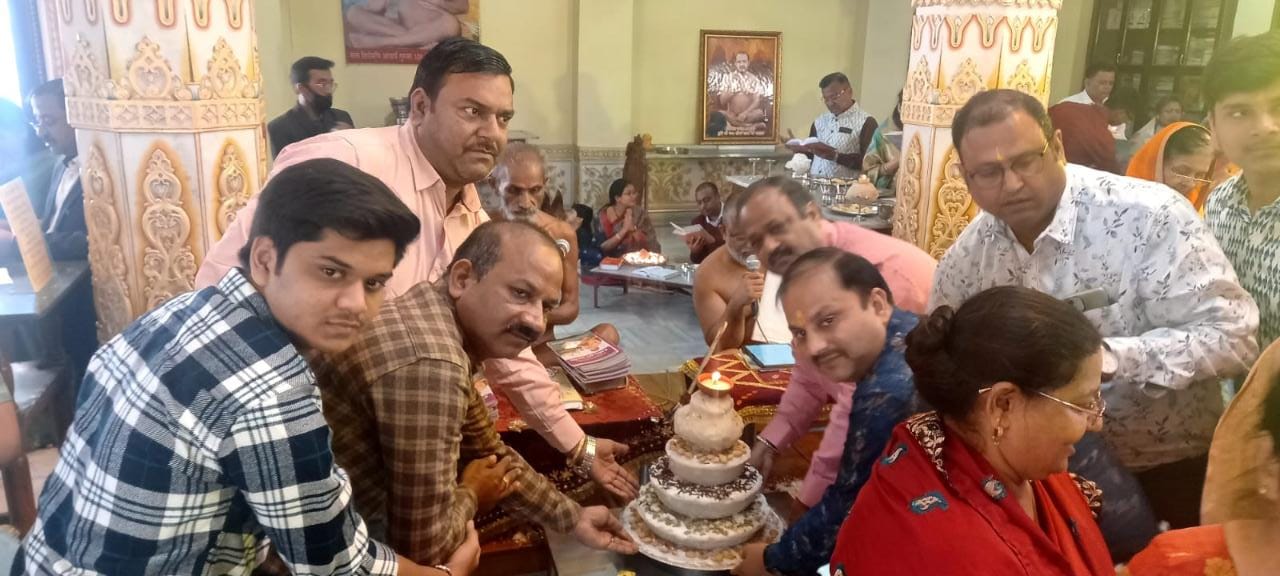 भगवान महावीर का 2548 वां निर्वाण महोत्सव धूमधाम से मनाया गया