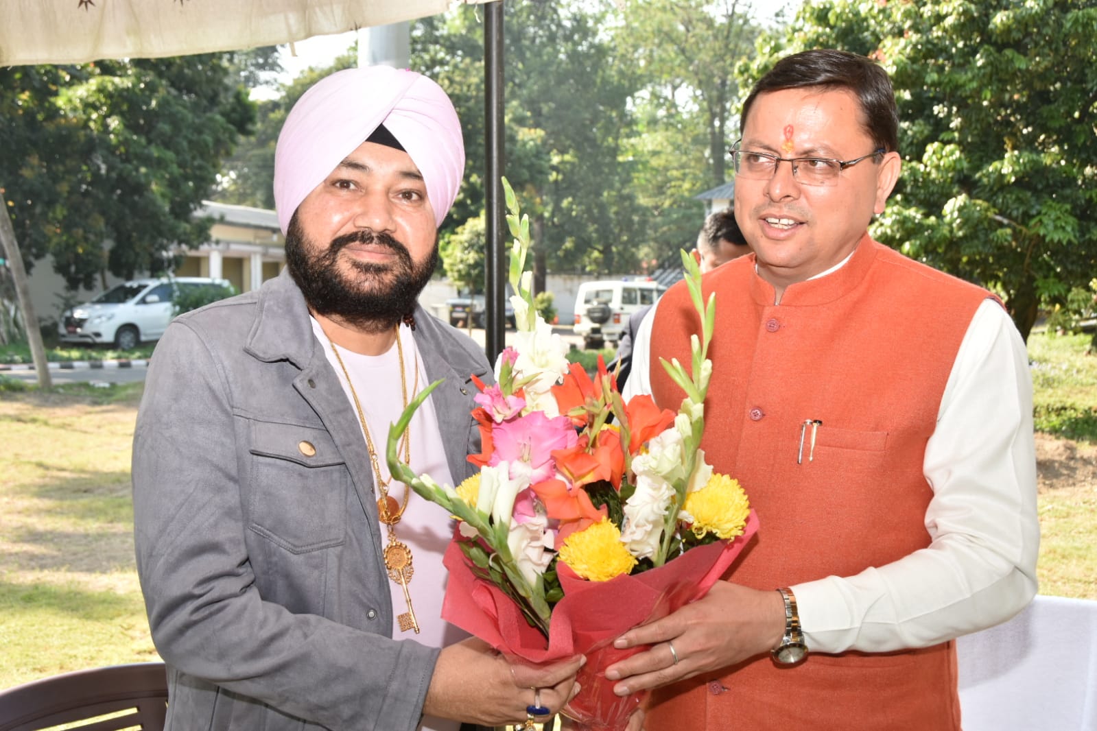 मुख्यमंत्री से मिले गायक दलेर मेहंदी