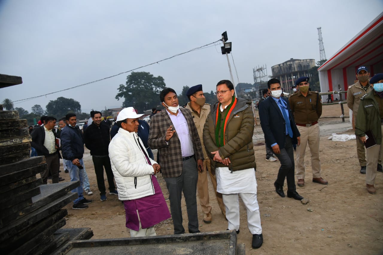 सीएम ने पीएम मोदी की रैली की व्यवस्थाओं का जायजा लिया