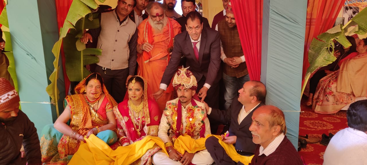 सोसाइटी ने 7 कन्याओं का सामूहिक विवाह कराया, स्पीकर अग्रवाल ने जोड़ों को दिया आशीर्वाद