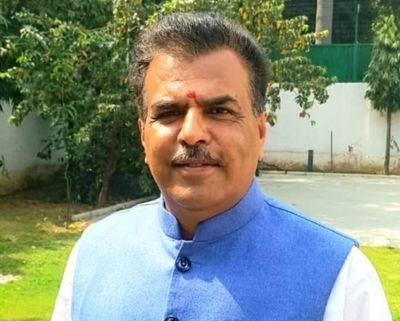 कांग्रेस समझ चुकी कि 2022 में भी वह भाजपा का मुकाबला नहीं कर सकतीः जोशी