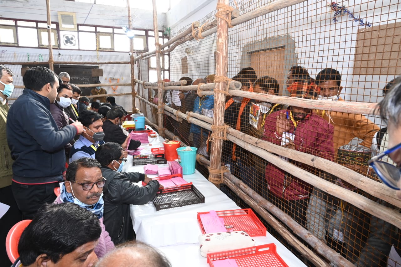 Breaking News Today In Hindi