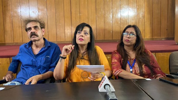 नवोत्थान सोसाइटी ने उठाया चार धाम में खच्चरों की मौत का मुद्दा