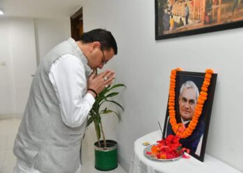 पुष्कर सिंह धामी ने दी भारत रत्न अटल विहारी बाजपेयी को श्रद्धांजलि