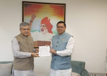 मुख्यमंत्री धामी ने की केंद्रीय संचार मंत्री से मुलाकात, जल्द उत्तराखंड को मिलेंगे 1206 BSNL के टॉवर