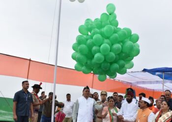 स्वतंत्रता दिवस की 75वीं वर्षगांठ पर मुख्यमंत्री धामी ने गैरसैंण में किया ध्वजारोहण
