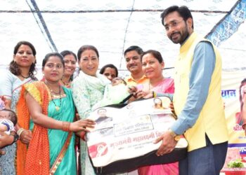 राष्ट्रीय पोषण अभियान कार्यक्रम का हुआ समापन, मंत्री रेखा आर्य ने किया महालक्ष्मी किट का वितरण