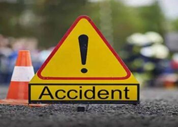 अभी-अभी: गढ़वाल में भीषण हादसा, गहरी खाई में गाड़ी पलटने से कई लोगों के मौत की आशंका