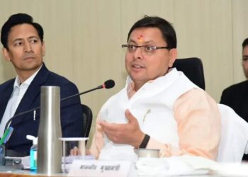 Uttarakhand: मुख्यमंत्री ने बैठक में की विकास कार्यों की समीक्षा