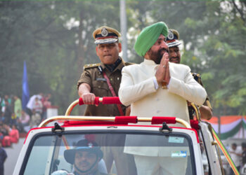 Uttarakhand Foundation Day: उत्तराखंड स्थापना दिवस पर आयोजित हुआ भव्य कार्यक्रम, राज्यपाल और मुख्यमंत्री ने किया शिरकत