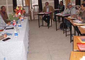 हल्द्वानी में शिक्षा महानिदेशक बंसीधर तिवारी ने समस्त शिक्षाधिकारियों के साथ समीक्षा बैठक की