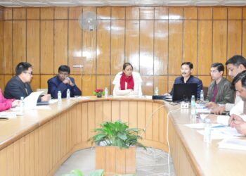 रेखा आर्या ने ली खाद्य विभाग के अधिकारियों के साथ समीक्षा बैठक, अधिकारियों को दिये ये सख्त निर्देश