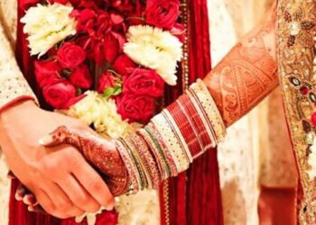 बेटी की शादी के 10 दिन पहले, मां हो गयी गहने लेकर प्रेमी संग फरार