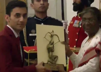 पहाड़ी बैडमिंटन खिलाड़ी लक्ष्यसेन को मिला अर्जुन अवार्ड, राष्ट्रपति द्रौपदी मुर्मू ने किया सम्मानित