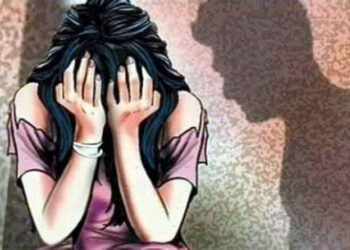 CRIME: मर्यादा तार-तार, कलयुगी भाई ने किया नाबालिग बहन से दुष्कर्म