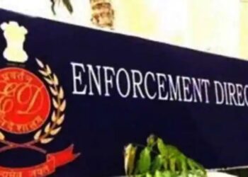 धामी सरकार का सरकरी डॉक्टरों को रिटायरमेंट तोहफा, अब 65 साल की उम्र में रिटायर होंगे डॉक्टर