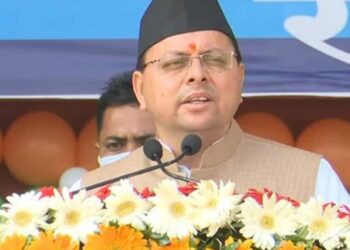 जोशीमठ भूंधसाव मामले में सीएम धामी आज उच्चस्तरीय बैठक लेंगे और कल जाएंगे जोशीमठ