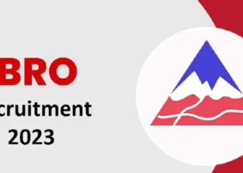 धामी सरकार का सरकरी डॉक्टरों को रिटायरमेंट तोहफा, अब 65 साल की उम्र में रिटायर होंगे डॉक्टर