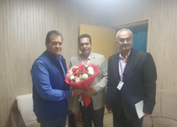 कैबिनेट मंत्री डॉ अग्रवाल से नाबार्ड के अधिकारियों ने की मुलाकात, विकास को लेकर हुई चर्चा