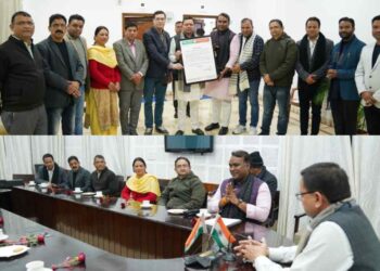 धामी सरकार का सरकरी डॉक्टरों को रिटायरमेंट तोहफा, अब 65 साल की उम्र में रिटायर होंगे डॉक्टर