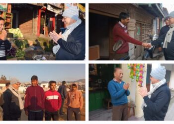 चंपावत में जनता के बीच पहुँचे जनता के मुख्यमंत्री धामी, लोगों से लिया सरकार का फीडबैक