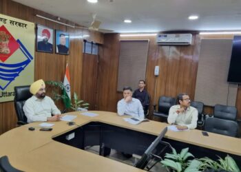 प्रदेश मुख्य सचिव ने अधिकारियों को दिए पर्यटन बढ़ाने के सुझाव