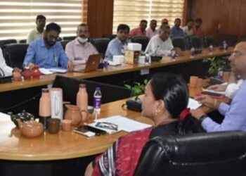 Uttarakhand: कैबिनेट का नया निर्णय ,छह माह में पुरानी इमारतों में बनाने होंगे ई-चार्जिंग स्टेशन,शासनादेश जारी।