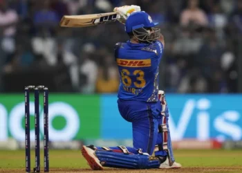 सूर्या के शौर्य के आगे नतमस्तक हुई गुजरात, राशिद ने जीता सबका दिल