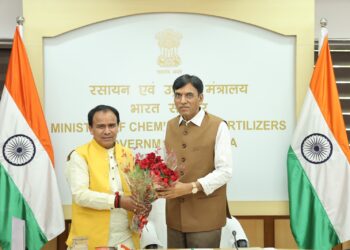 उत्तराखंड: राज्य में होगा स्वास्थ्य मंत्रियों का सम्मेलन, डॉ. धन सिंह रावत ने केंद्रिय स्वास्थ मंत्री डॉ. मनसुख मांडवीया से मिलकर करी चर्चा।