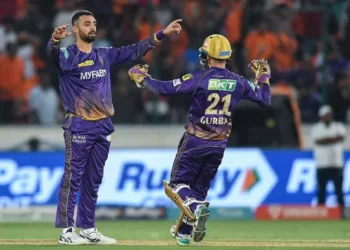 रोमांचक मुकाबले में 5 रनों से जीता कोलकाता, प्लेऑफ की रेस में कोलकाता अब भी बरकरार