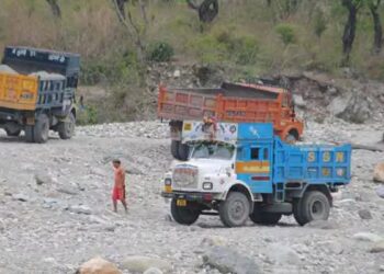 कैबिनेट नें अवैध खनन का जुर्माना घटाया और मैदान में पट्टे का आवेदन शुल्क बढ़ाया