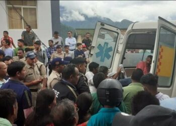 उत्तराखंड: बिजली आते ही फैला करंट, देखते ही देखते 16 लोगो की जान चली गयी।