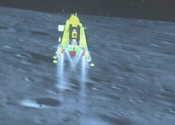 Chandrayan 3 landing : चांद पर लहराया तिरंगा, मिशन पुरा होने की खुशी में जश्न मे डूबा पुरा उत्तराखंड।