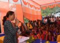 कैबिनेट मंत्री रेखा आर्या ने बागेश्वर जनपद की गरुड़ तहसील के चौरसौ,मटे,तिलसारी, चनोली और लखनी ग्रामसभा में किया जनसभा,पार्वती दास के समर्थन में जनता से की वोट की अपील