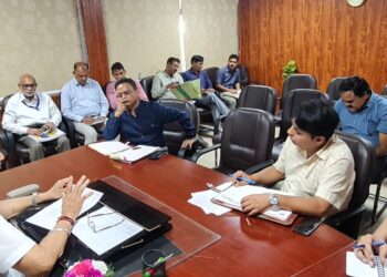 मंत्री डा. प्रेमचंद अग्रवाल ने डेंगू रोग की रोकथाम के लिए की समीक्षा, अधिकारियों को दिये निर्देश।