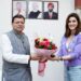 देहरादून – फ़िल्म अभिनेत्री कृति सेनन ने की सीएम धामी से मुलाक़ात।