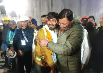 उत्तरकाशी टनल रेस्क्यू अभियान पूरा, पीएम मोदी से लेकर सीएम धामी ने दी बधाई