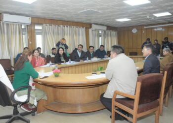 खाद्य मंत्री रेखा आर्या ने ली खाद्य विभाग के अधिकारियों की समीक्षा बैठक, विभागीय वेबसाइट के अपडेट न होने पर अधिकारियों को लगाई फटकार