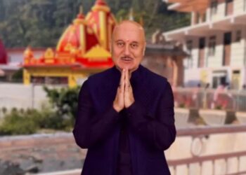 नीम करौरी बाबा के मुरीद हुए अभिनेता अनुपम खेर, वीडीयो में किया बाबा कि महिमा का वर्णन