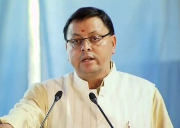 Ease My Trip cm dhami