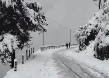 अब बदलेगा उत्तराखंड में मौसम का मिजाज़, राज्य के 5 जिलों में बर्फबारी का अलर्ट जारी