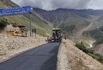 Uttarakhand: चीन सीमा के अंतिम गांव में पहुंचेगी डबल लेन सड़क, ग्रामीणों की आवाजाही होगी सुगम