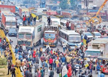 देश में HIT AND RUN कानून पर बवाल, क्यों सड़क पर उतरे ड्राइवर,आप भी जानिए