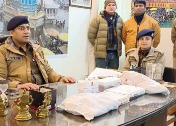 बड़ा खुलासा :POLICE को मिली बड़ी कामयाबी,भतीजे से था अवैध संबंध, विरोध करने पर बेटे को उतरा मौत के घाट