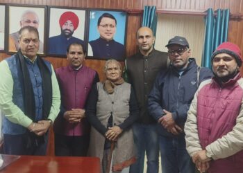 राज्य आंदोलनकारी संयुक्त मोर्चा के प्रतिनिधिमंडल ने मंत्री डा. अग्रवाल से की मुलाकात, कहा धामी सरकार बुलाने जा रही विधानसभा सत्र