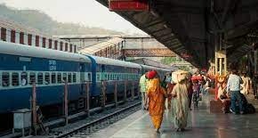 UTTARAKHAND : अब रेलवे स्टेशन के स्टॉल पर मिली ये दो चीजें, तो होगी सख्त कार्रवाई